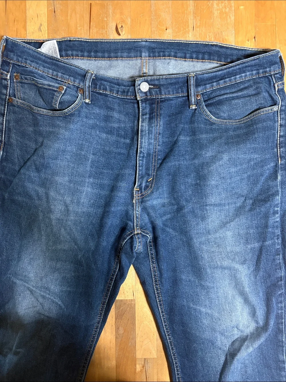 Levi's Men's 541 Athletic fit Jeans - Picture 6 of 10